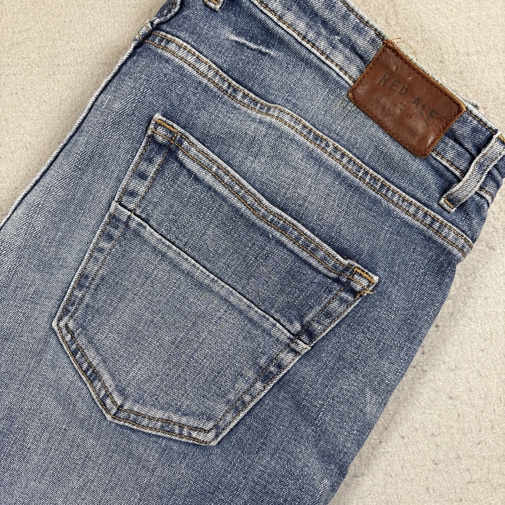 Red Ale By Alesbury Relaxed Blue Jeans Size 35‎ X 30